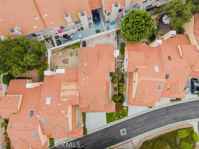 Building Photo - 6301 Honolulu Ave