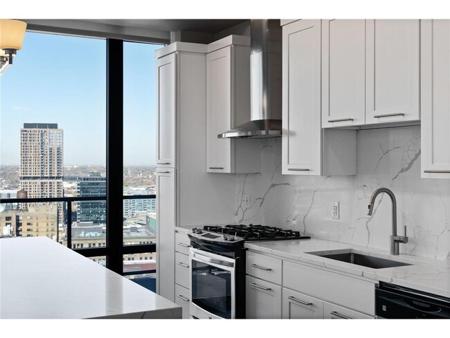 Building Photo - 497 S Marquette Ave