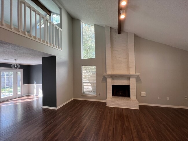 Building Photo - 38 Meadow Cove Dr