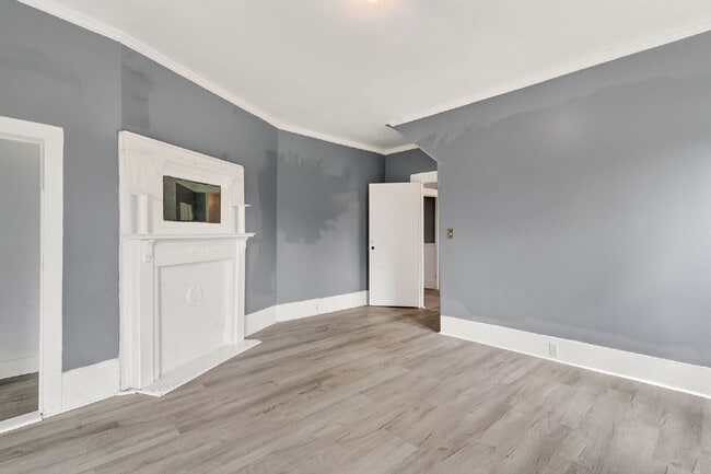 Building Photo - 409 Meadow Rd