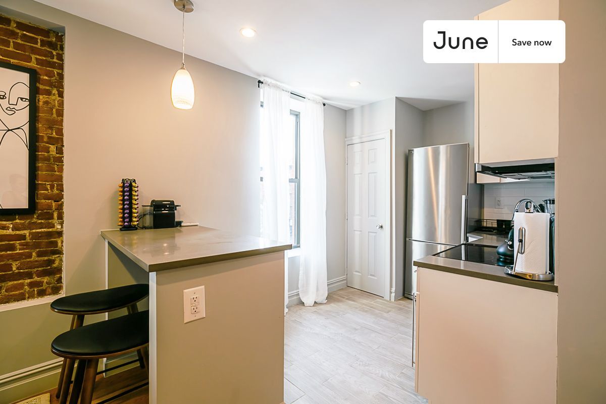 Building Photo - 941 Columbus Ave