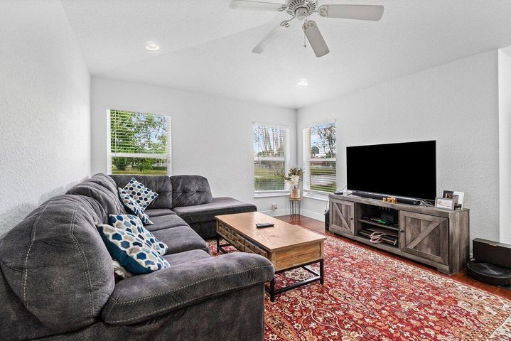 Building Photo - 139 Citrus Park Cir