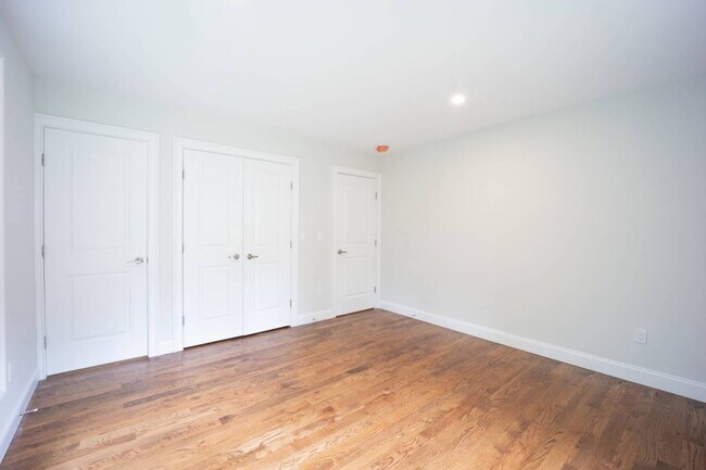 Building Photo - 1 Kewanee Rd