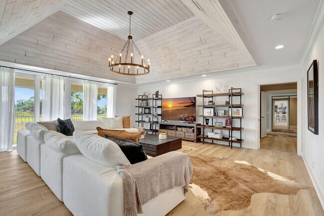 Building Photo - 11839 Pebblewood Dr