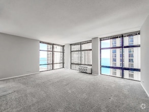 Building Photo - 1220 N Stone St