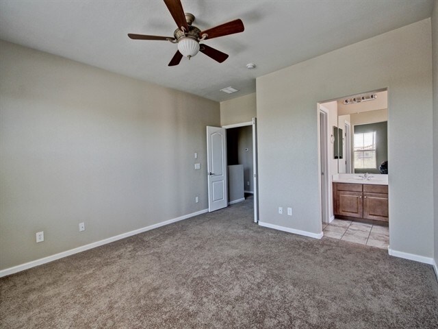Building Photo - 2190 N 135th Dr