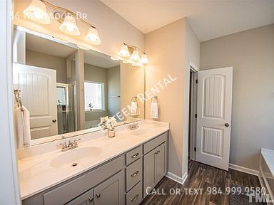 Building Photo - 56 Wrenwood Dr