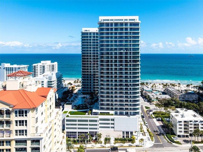 Building Photo - 153 N Seabreeze Blvd