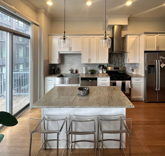 Building Photo - 20 N Aberdeen St