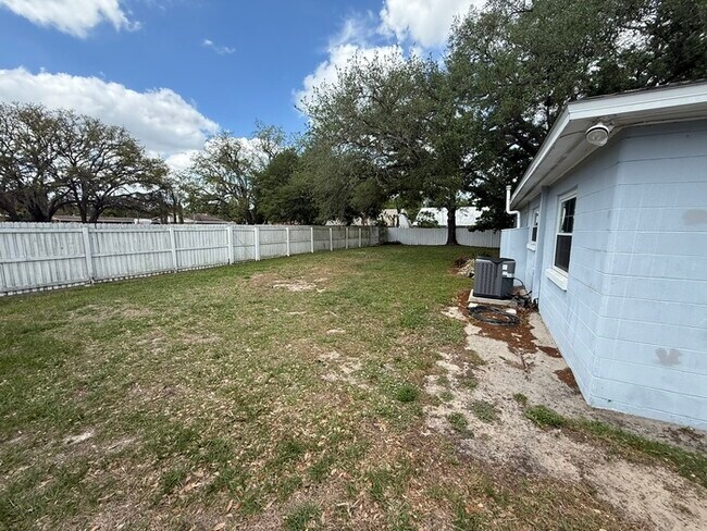 Building Photo - 5305 Whiteway Dr