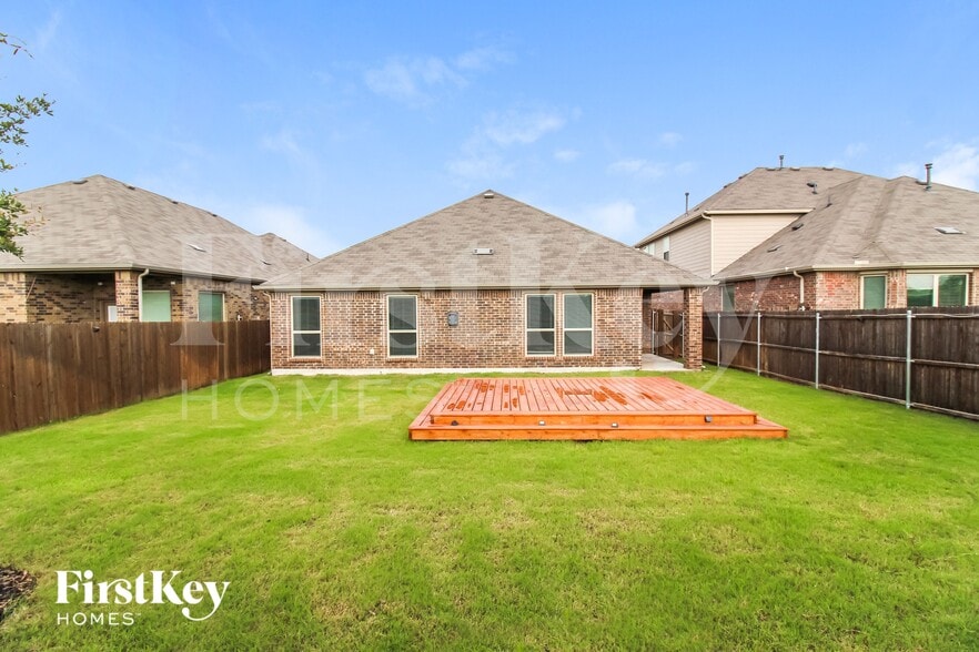 Building Photo - 4325 Bayport Dr