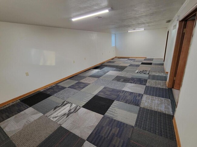 Building Photo - 1151 Elba Ave