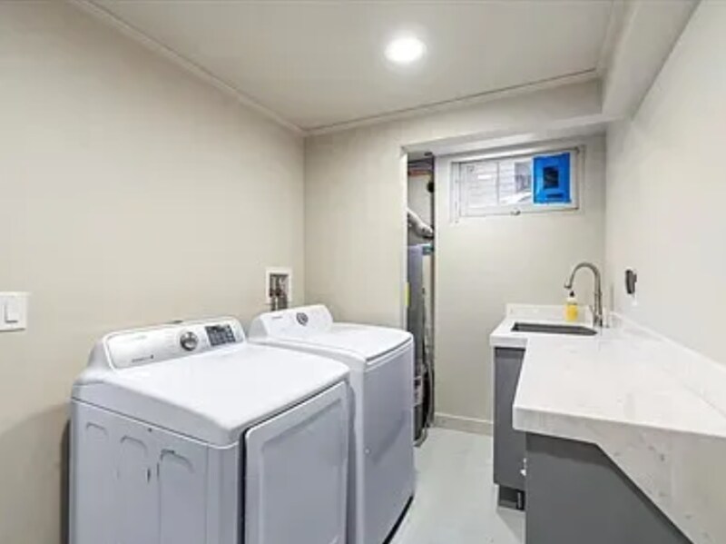 Building Photo - 460 S 1200 E