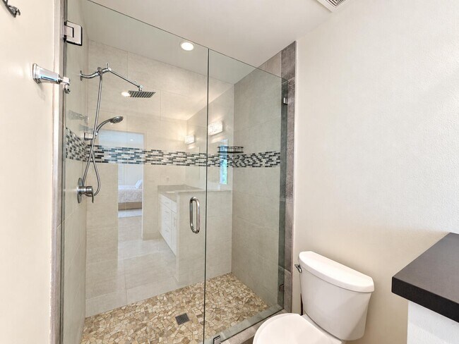 Building Photo - 72477 Rolling Knoll Dr