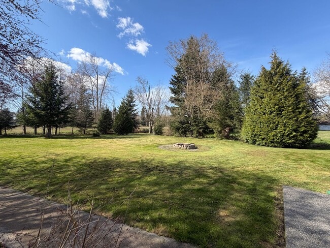 Building Photo - 6597 Tut Terrace