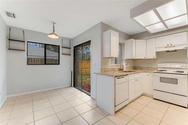 Building Photo - 49 Braddock Ln