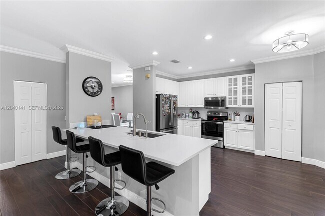 Building Photo - 4228 Laurel Ridge Cir