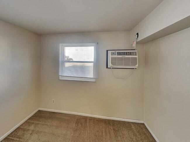 Building Photo - 31 Chittenden Ave