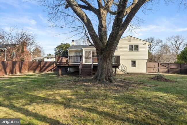 Building Photo - 1726 Baldwin Dr