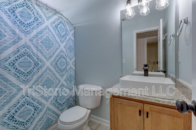 Building Photo - 5724 Henderson Oaks Dr
