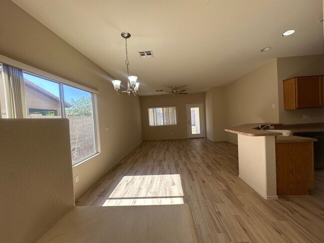 Building Photo - SAN TAN RANCH SINGLE LEVEL 4 BEDROOM WITH NEW FLOORING THROUGHOUT