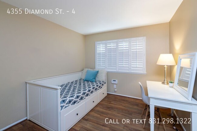 Building Photo - 4355 Diamond St