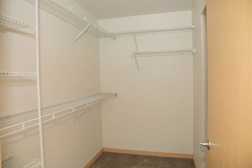 Building Photo - 9522 E 16 Frontage Rd