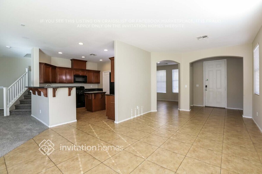 Building Photo - 8117 RedBud Vine St