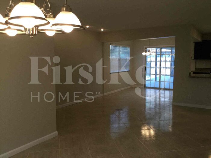 Building Photo - 7131 NW 46th Ct