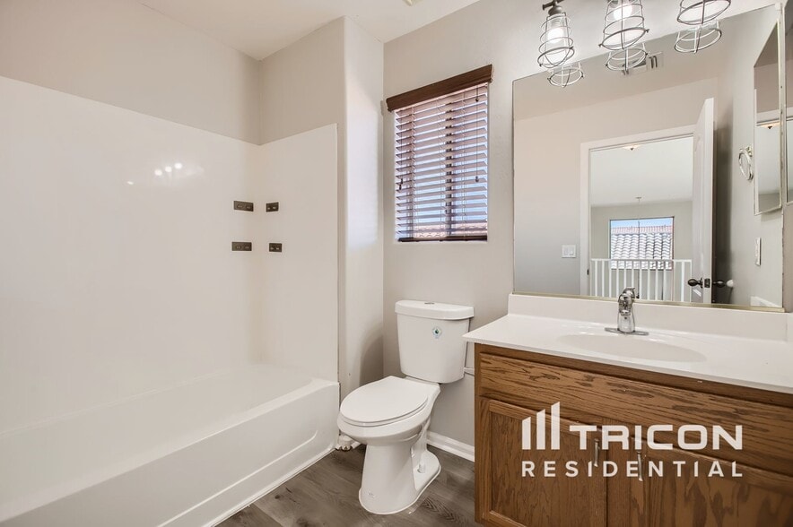 Building Photo - 40352 W Novak Ln