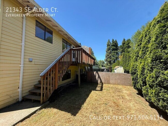 Building Photo - 21343 SE Alder Ct