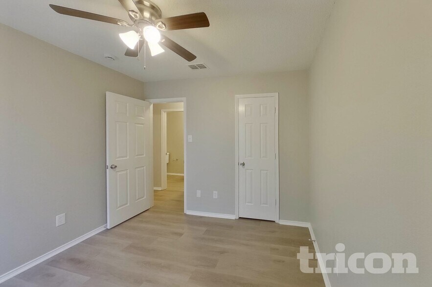 Building Photo - 1417 Atkins St