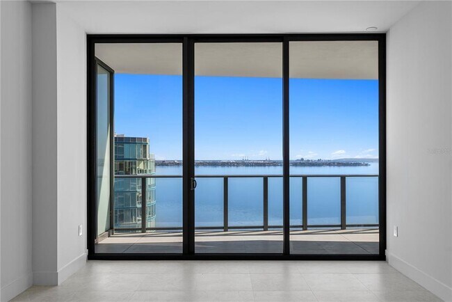 Building Photo - 3015 S Ysabella Ave