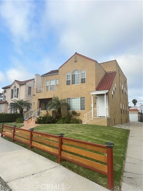 Building Photo - 1046 S Citrus Ave