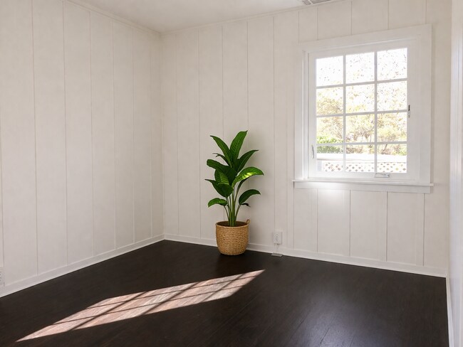 Building Photo - 891 Concha Loma Dr