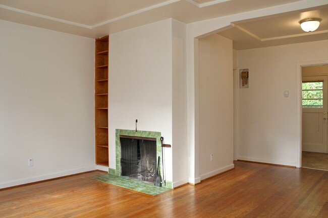 Building Photo - 3507 SW 11th Ave