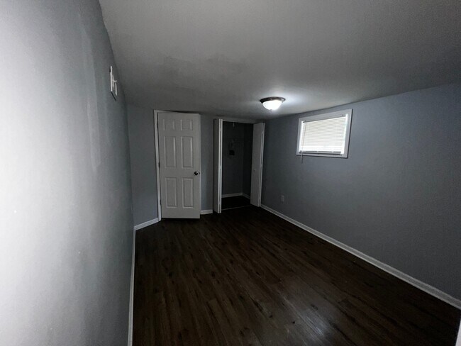 Building Photo - 346 W 113th St