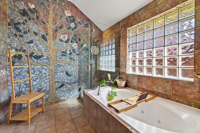 Building Photo - 10827 Oak Bayou Ln