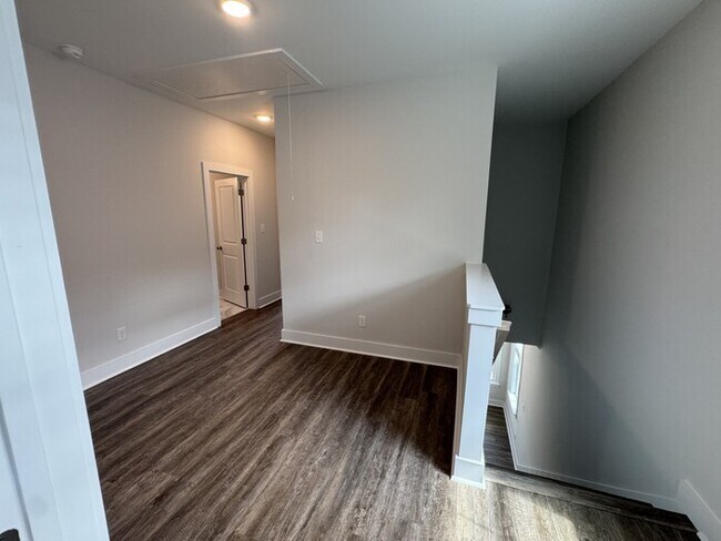 Building Photo - 3 Bed 2.5 Bath Brand New Townhome