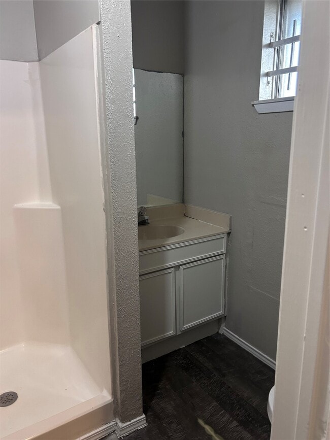 Building Photo - 7403 W Fuqua St