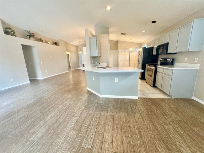 Building Photo - 7724 Water Oak Ct