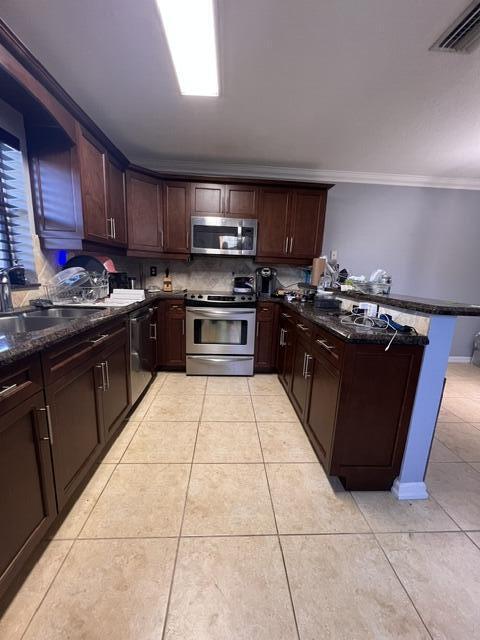 Building Photo - 4200 Turnberry Cir