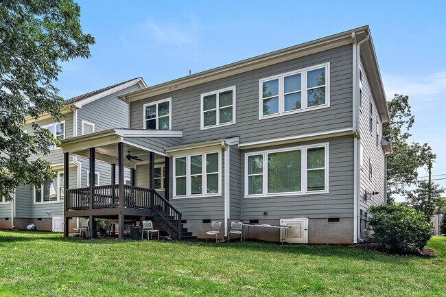 Building Photo - 3810 Kelford St