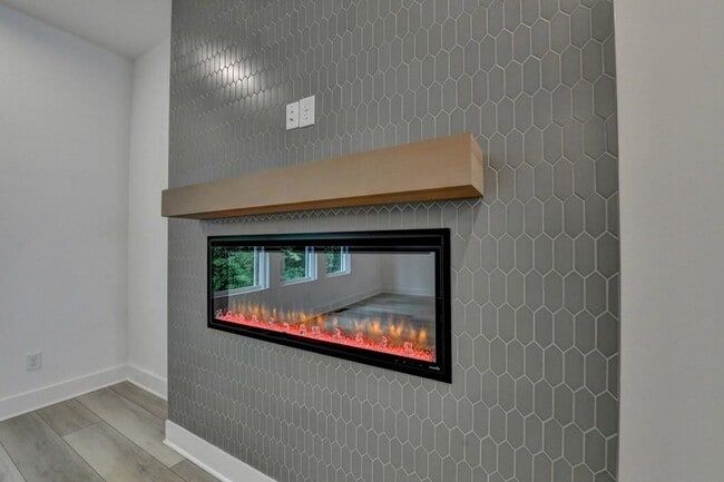 Building Photo - 503 Motivation Cir NW