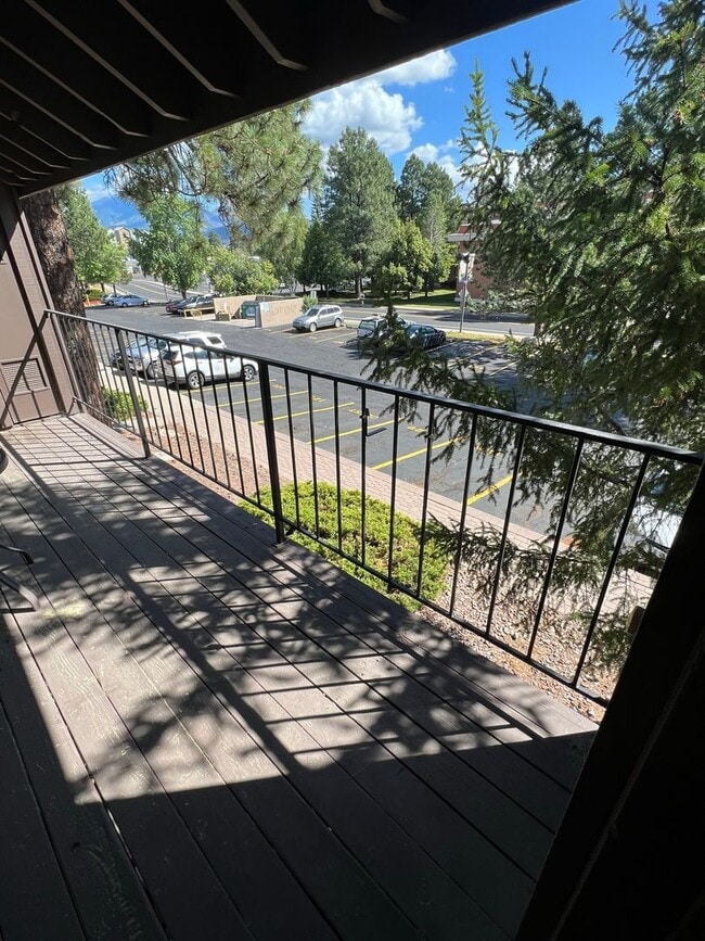 Building Photo - ADJACENT TO NAU: University Meadows-2 Bed/...