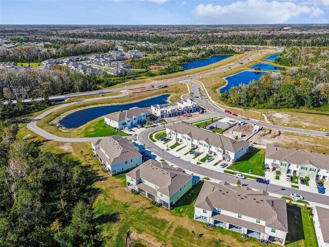 Building Photo - 11070 Crescent Deer Dr