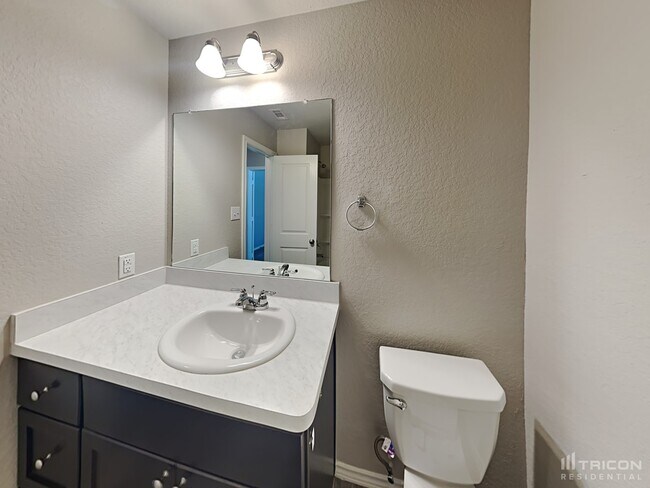 Building Photo - 9802 Marbach Brk