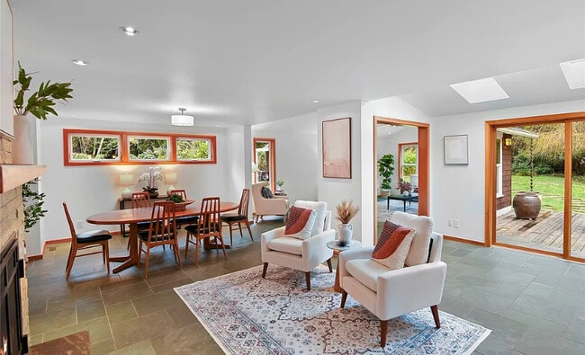 Building Photo - 6133 Lariat Loop