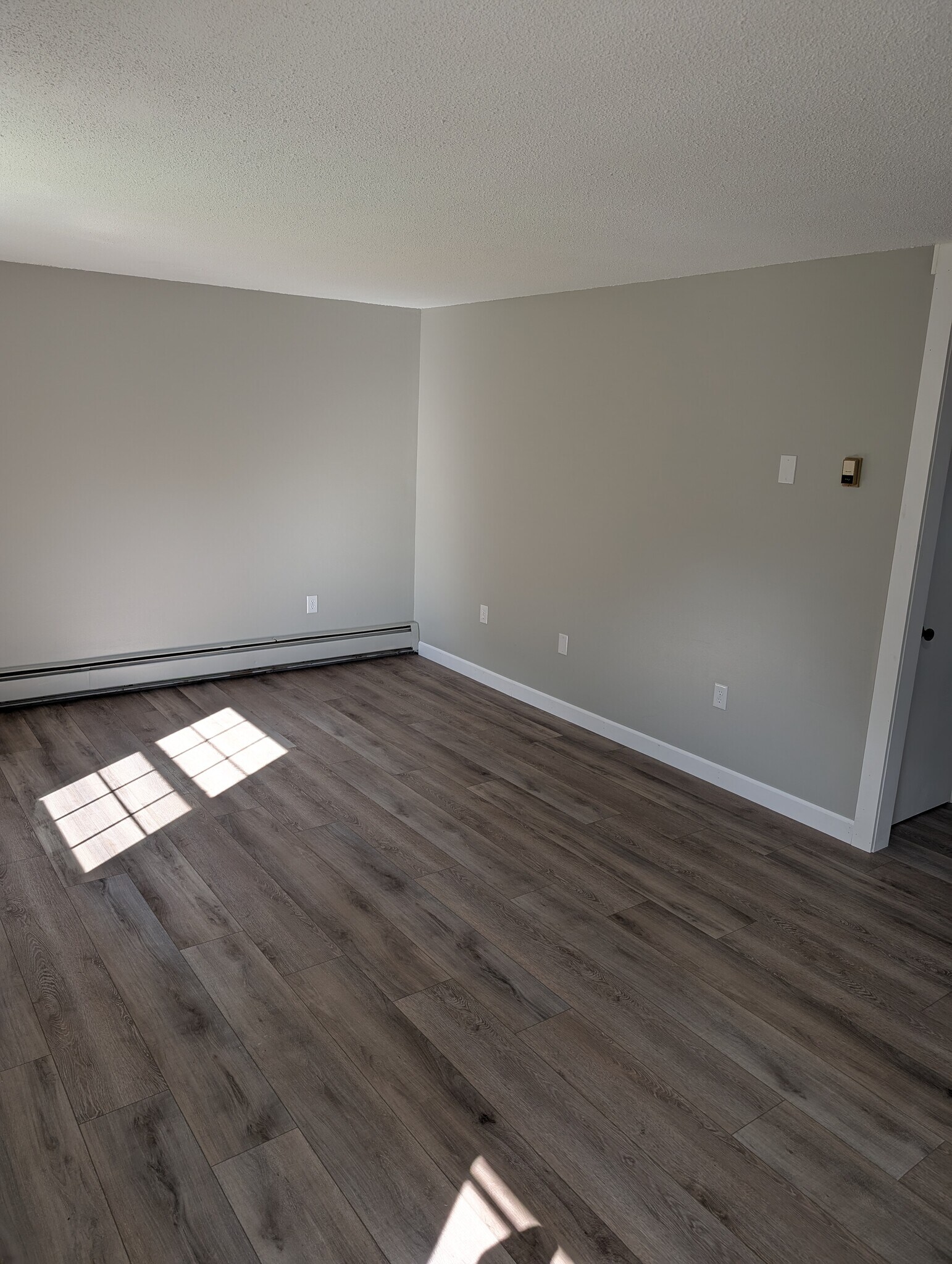 Building Photo - 47 Hill St