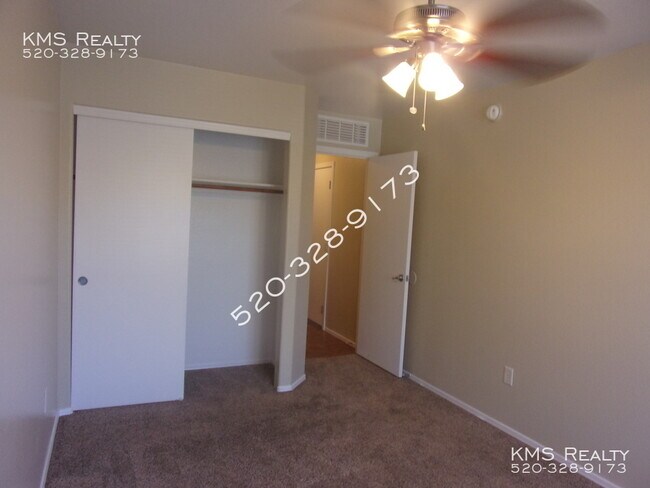 Building Photo - 6027 S Avenida Las Monjas